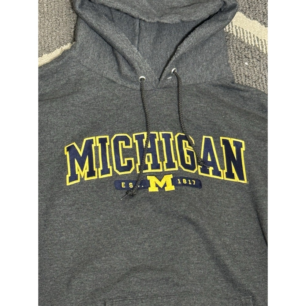 University of Michigan Wolverines Champion Gray Mens XL Hoodie Pullover - Picture 2 of 5